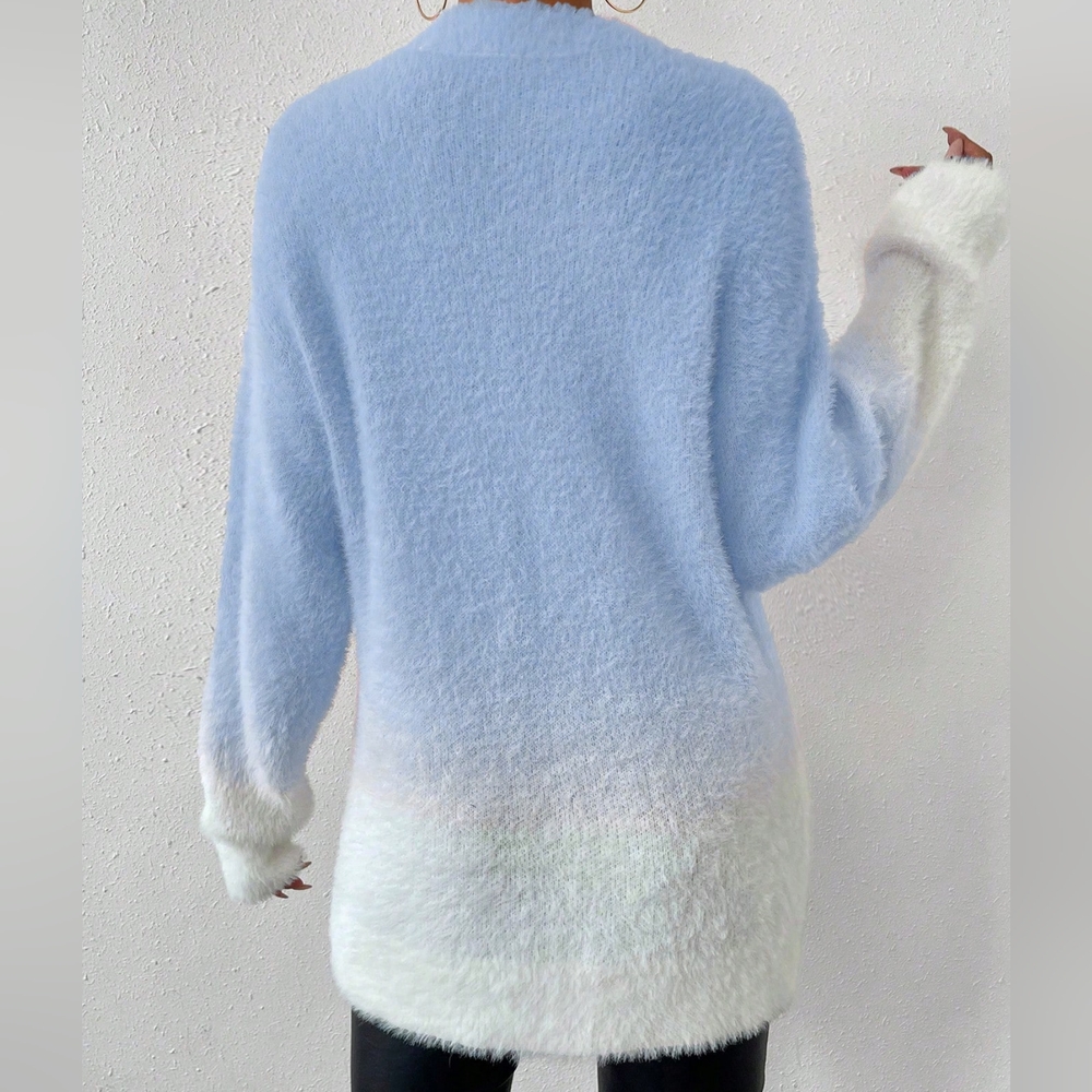 Oversize Gradient Sweater - Picture 4 of 8